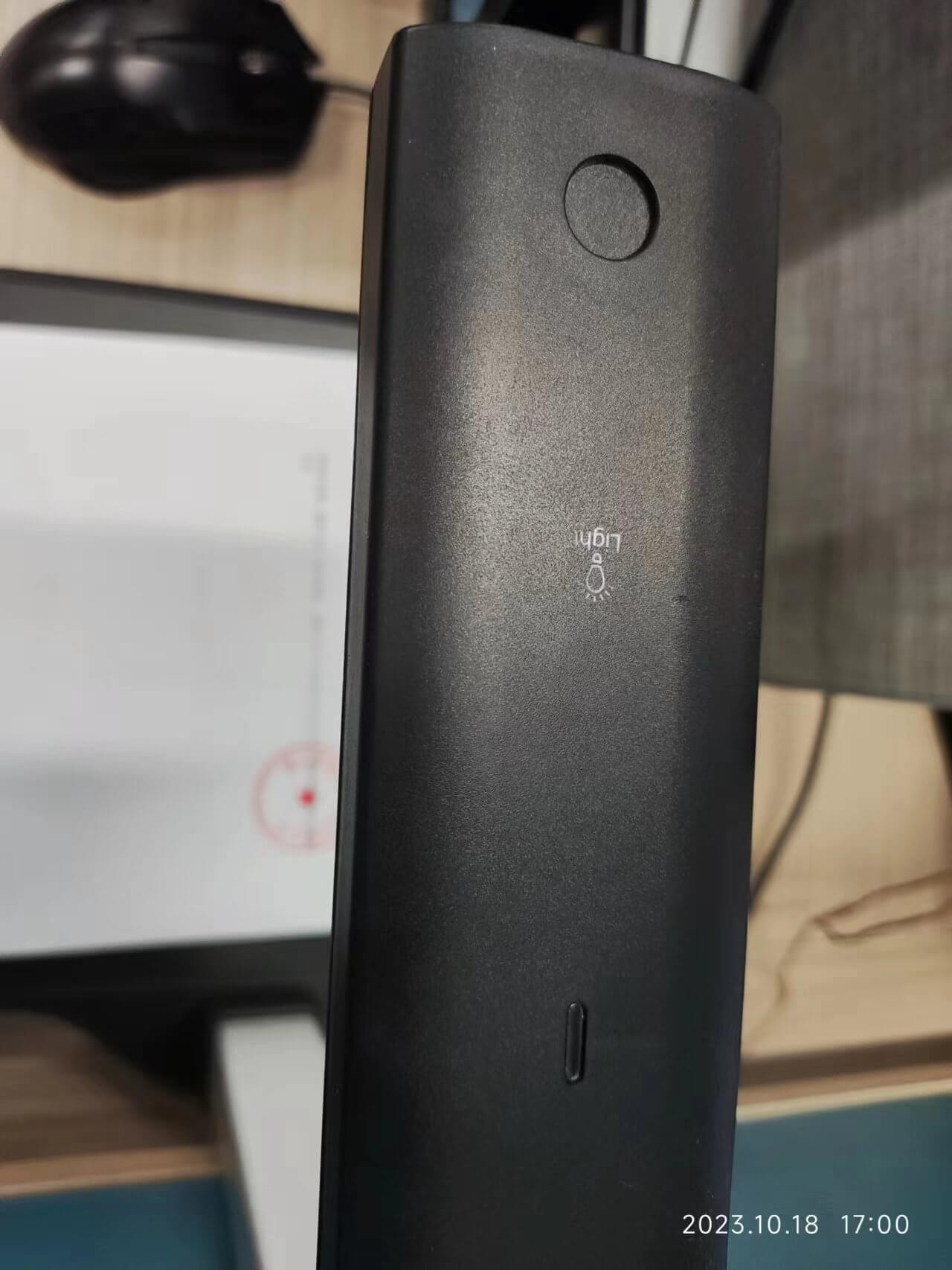 高拍儀燈開(kāi)關(guān)在哪？